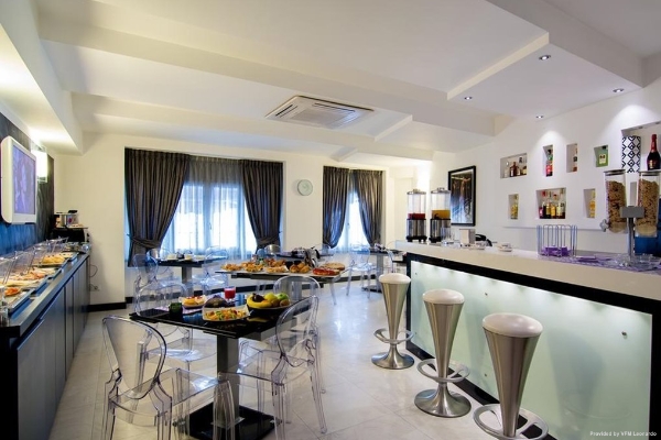 Golden Hotel